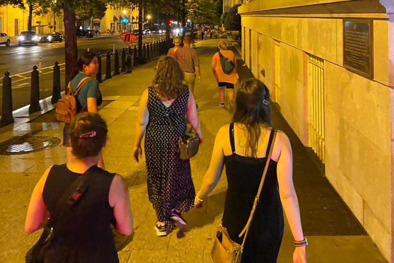 White House at Night: Scandals, Murder, Politics Adults Only