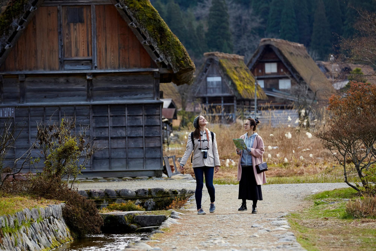 Nagoya: Shirakawa-go & Hida Takayama Old Streets Day Tour
