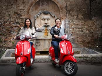 Tour di Roma in Vespa con servizio fotografico professionale