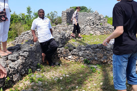 زنجبار: جولة ثقافية أصيلة في جزيرة تومباتو