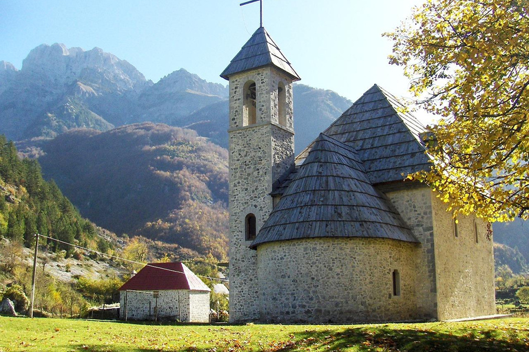 Desde Tirana/Durres - Alpes albaneses y Theth: Tour de día completo