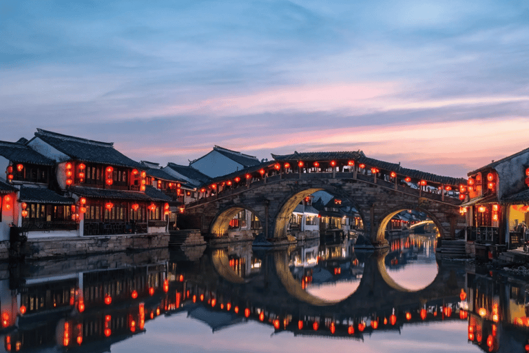 From Shanghai: Zhujiajiao Water Town Day Trip with Boat Ride