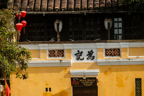 Hoi An Bites Food Tour with 15+ Tastings