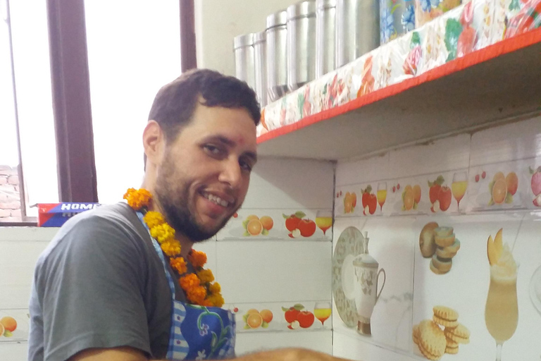 Aula de culinária indiana com mercado de vegetaisAula de culinária vegetariana e não vegetariana com mercado de vegetais