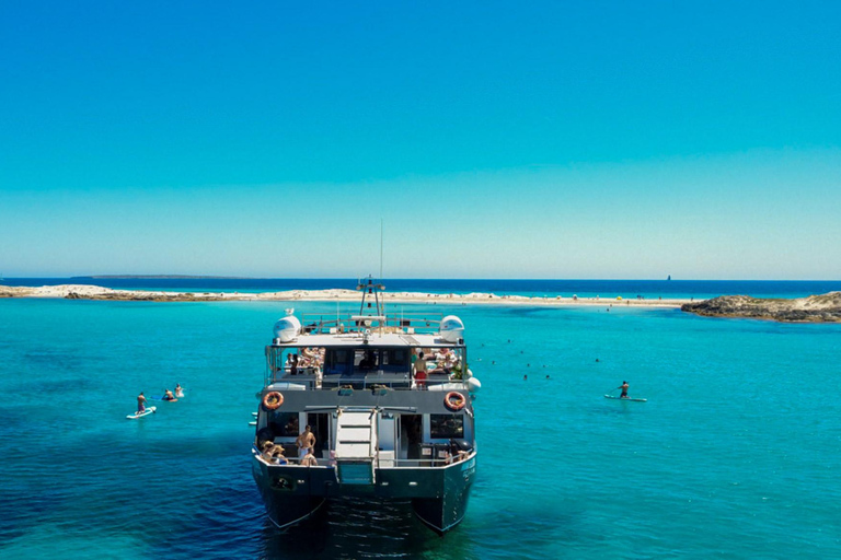 Ibiza: Formentera Boat with Open Bar, 3 meals & Sunset Party ADVANCE: Standard selection of food & open bar option