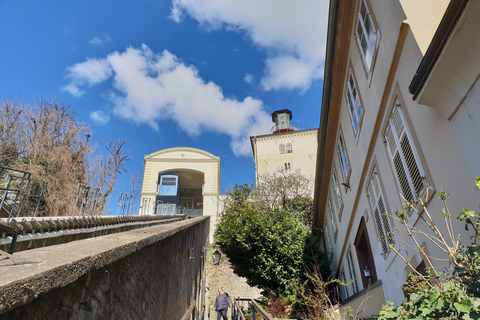 Zagreb: 2-Hour Walking Tour, Polish Speaking Guide