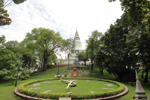 Phnom Penh: 10 Iconic Evening City Highlights by Tuk-Tuk