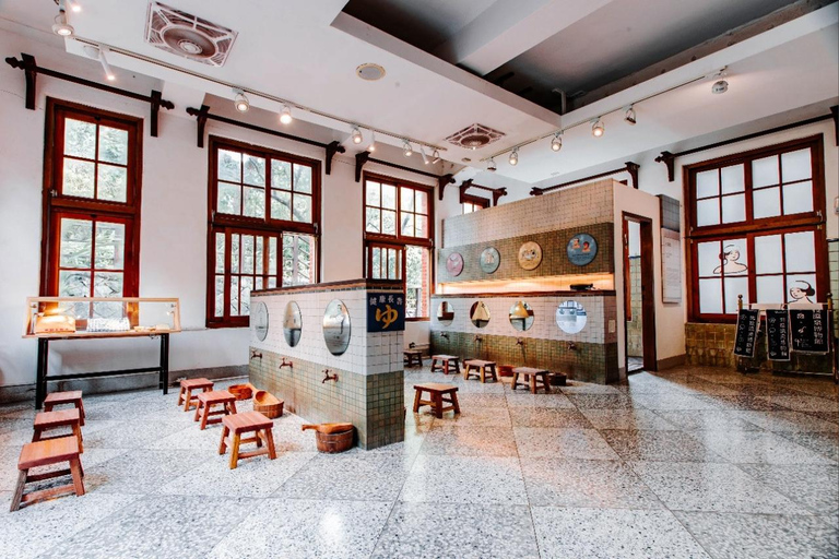 Taipei Nature Tour (Yangmingshan Park & Tamsui Day Trip) Taipei nature tour - Business Van