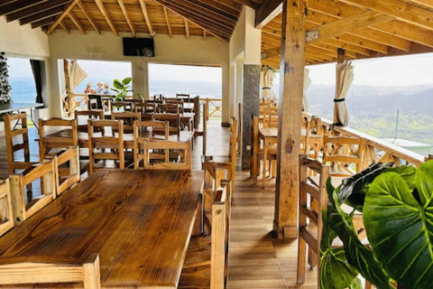 Punta Cana: Excursão à Montaña Redonda com almoço e passeio de 4x4