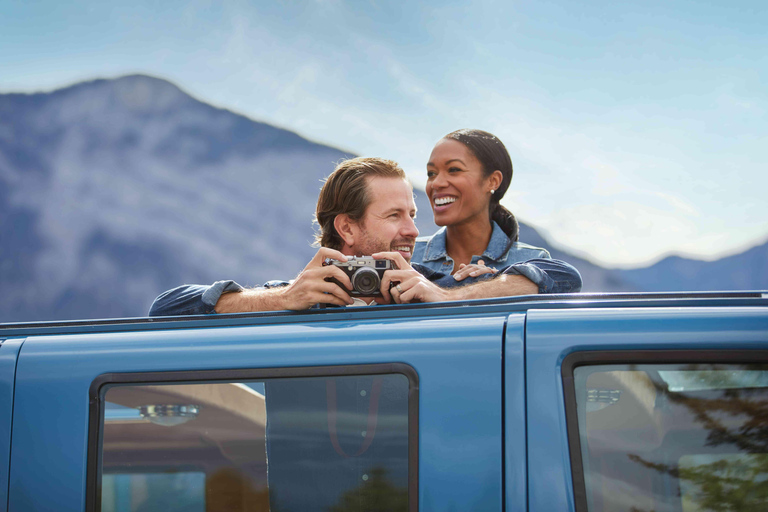 Banff: Vintage Car Open-Top Tour