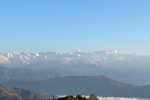 Nagarkot Nights: una notte di lusso, montagne e alba