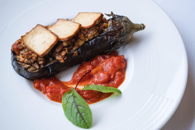 Poznań: Wine Tasting and Dinner in the Heart of Poznań