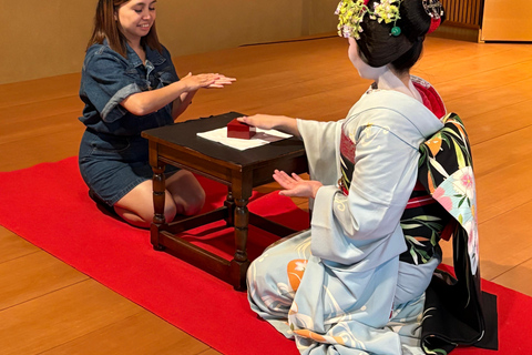 Kyoto: Geisha(Maiko) Show with Dinner, Games & Open Bar