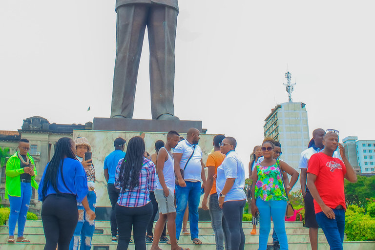 Eswatini: Maputo Day Trip with Lunch and Beach Time