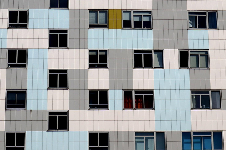 Berlin: Modernist Architecture Tour in the Hansaviertel Berlin: Walking Tour through the Hansaviertel