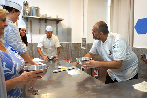 Naples: Neapolitan Pizza and Tiramisu Cooking Class