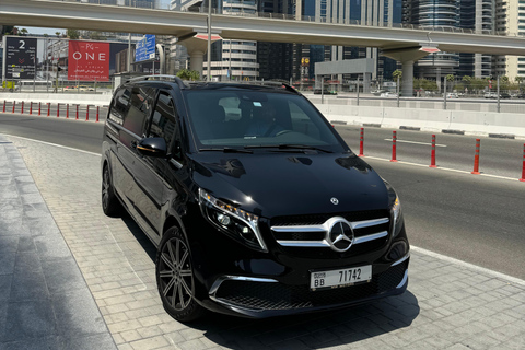 迪拜私人单程接送往返迪拜机场 (DXB)从阿尔巴沙、码头、朱美拉棕榈岛、JLT 前往 DXB 机场