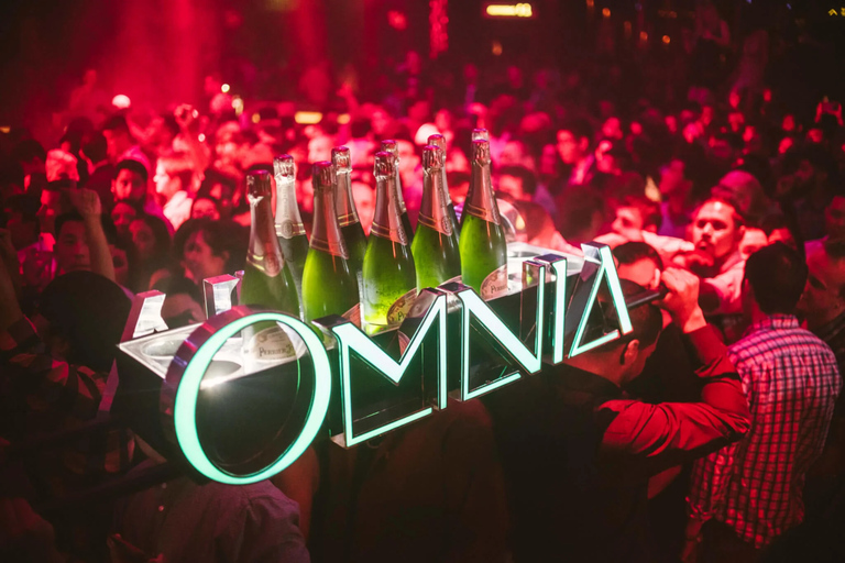 Las Vegas: Night Out at Clubs with Free Drinks and Party Bus Latin Club Crawl
