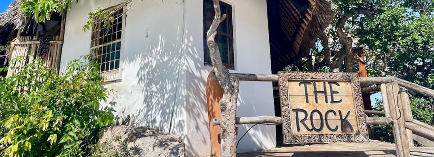 Grotte secrète de Maalum, restaurant The Rock et coucher de soleil