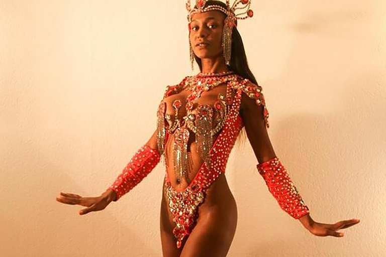 Samba carioca - Aula de 1 hora no terraço de Copacabana