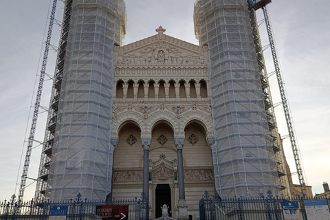 Lyon: Guided Tour of Fourvière Basilica and the Roman Theaters Fourvière: Guided Tour of the Basilica and Roman Theaters