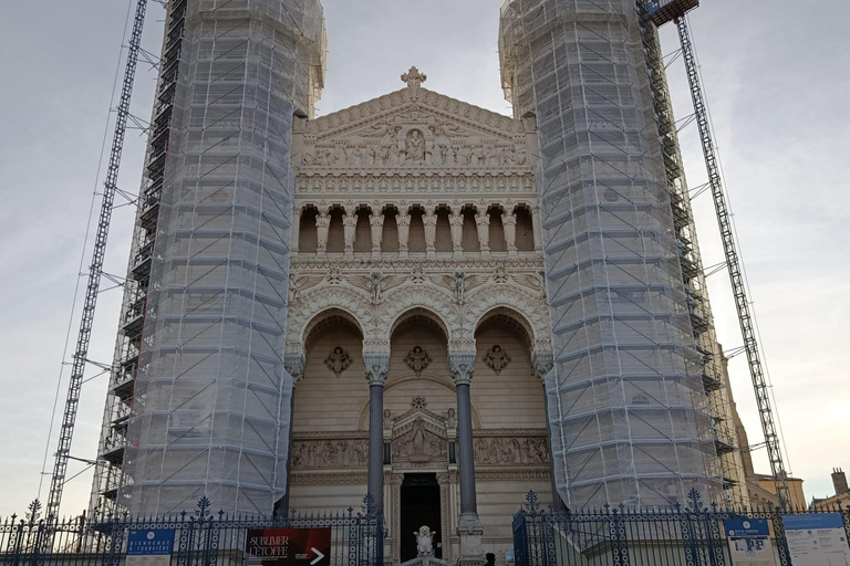 Lyon: Guided Tour of Fourvière Basilica and the Roman Theaters Fourvière: Guided Tour of the Basilica and Roman Theaters