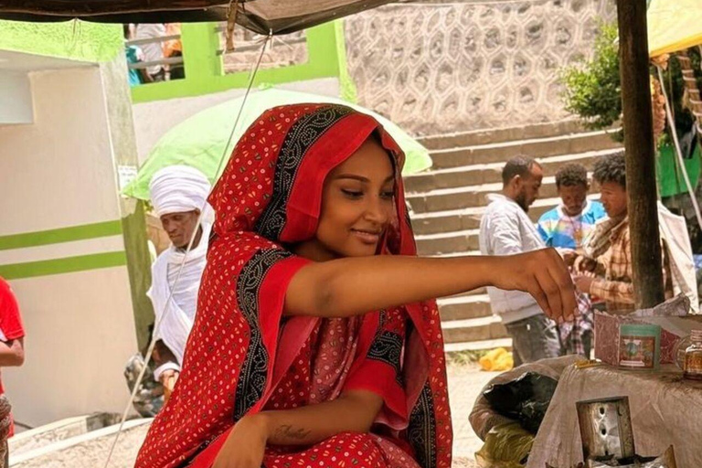 Harar: 2-Day Guided City Tour with Hyena Feeding Ritual