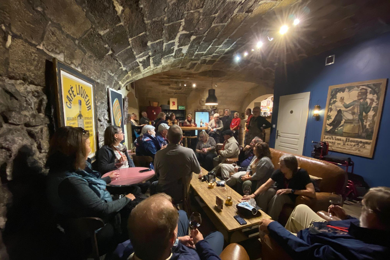 Blaye: the secrets of Blaye, wine, art, history and old cars