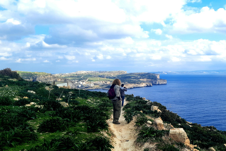 Gozo al Descubierto: Senderismo guiado en Gozo - El OesteGozo al Descubierto: Tour guiado de senderismo por el oeste de Gozo