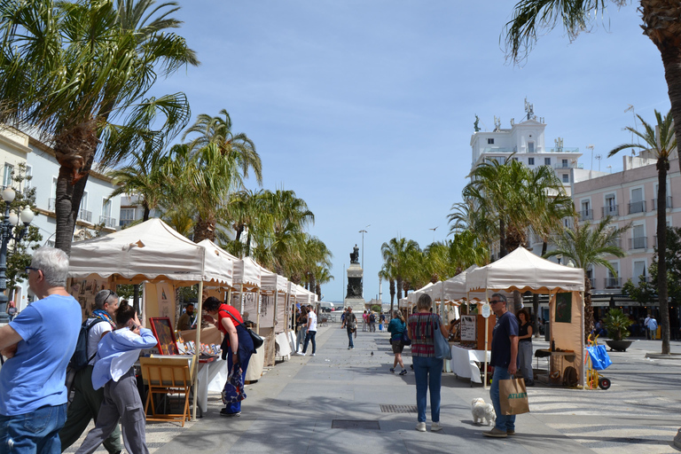 Guided tour of Cádiz: stories from the hand of a local guide