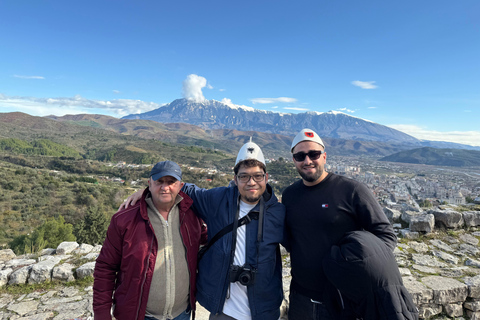 一日游：联合国教科文组织世界遗产城市贝拉特和传统午餐私人一日游：联合国教科文组织城市贝拉特和传统午餐