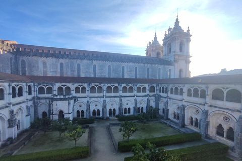 From Lisbon: Medieval Tour, Batalha, Tomar, Alcobaça, Óbidos Private Tour Option