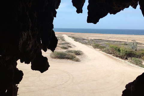 Aruba: Piscina naturale, grotte e avventura in jeep a Baby Beach