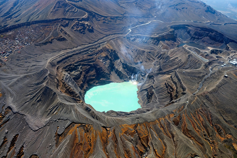 Fukuoka : Excursion d&#039;une journée au volcan du Mont Aso et au Kurokawa Onsen8:00 Départ de la gare LAWSON de Hakata