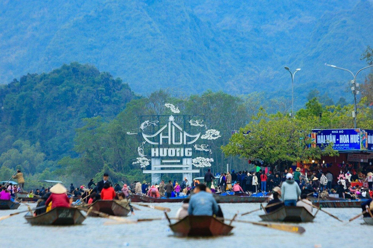 Hanoi: Perfume Pagoda, Huong Tich Cave & Boat Tour Group Tour