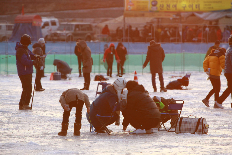 Eobi Ice Valley&amp;Hwacheon Ice Fishing &amp; Garden of MorningcalmPartida do Myeongdong Shinsegae Dutyfree