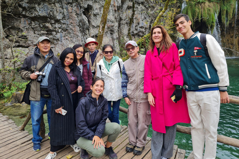 Desde Zagreb: Excursión de un día con guía a Rastoke y los lagos de Plitvice