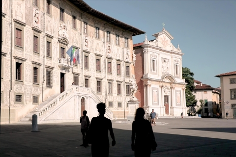 Pisa: tour privado a pie con entrada a la torre inclinadaTour sin comida