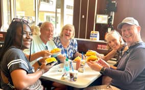 Cincinnati: Highlights and Culinary Delights Morning Tour