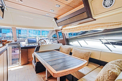 Marina Del Rey : Location privée d'une demi-journée d'un yacht Azimut