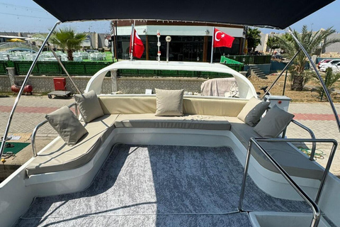 4 Hours low priced luxury VIP yacht tour in Alanya