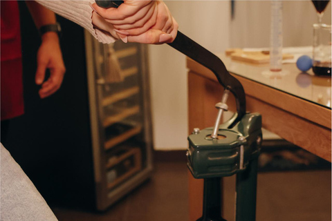 Bordeaux: Wine Blending Workshop with Tasting and Souvenir