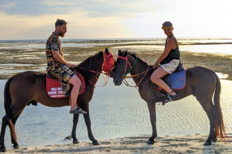 Gili Meno : 1 heure d&#039;équitation sur la plage avec transfert à l&#039;hôtel