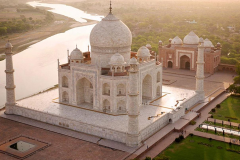 Excursão de um dia ao Taj Mahal e ao Forte de Agra a partir de PunePasseio sem voos