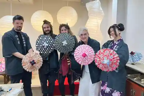 Kyoto: Verksted for tradisjonell miniparaplyproduksjon