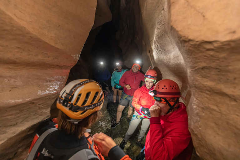 Lyttelton: Excursie aan wal, Grottenstroom &amp; Castle Hill Tour