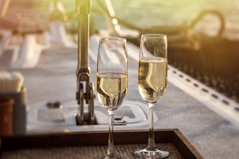 São Miguel: Private Romantic Cruise with Champagne