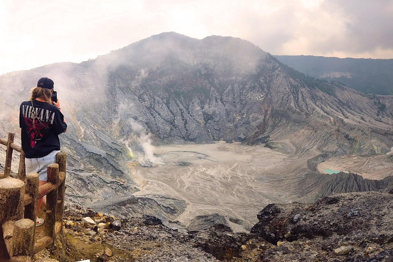 Bandung: Tour del vulcano Tangkuban Parahu e delle aree circostanti