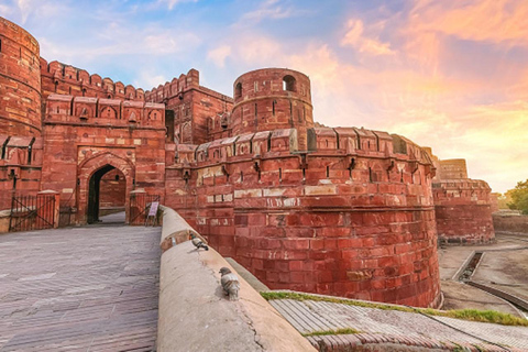 From Delhi: Taj Mahal Sunrise, Agra Fort & Akbar’s Tomb Tour Private Live Tour Guide only