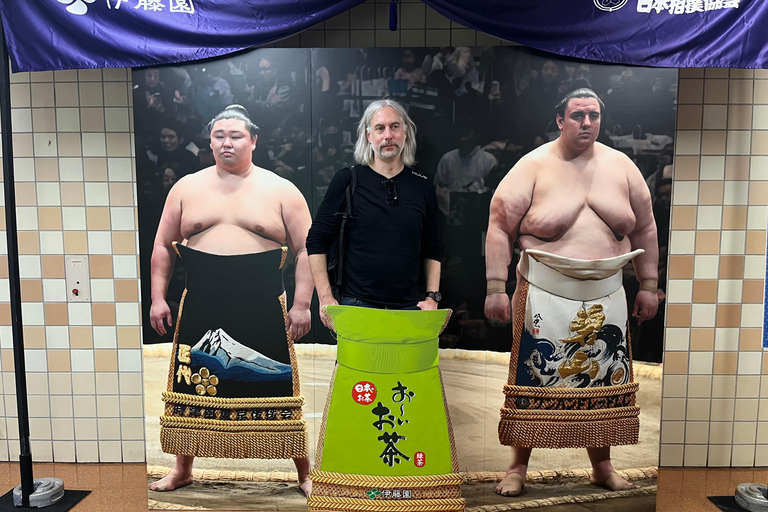 Tokyo: Sumo Wrestling Tournament Chair Seats & ExpertGuide Tokyo: A-Class Seats